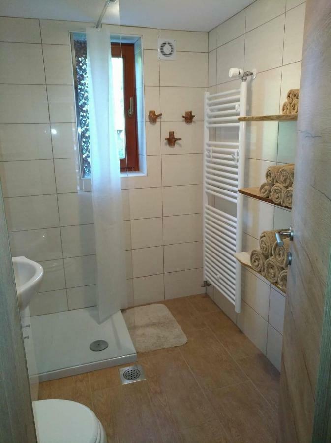 Apartma Miko โบเว็ก ภายนอก รูปภาพ